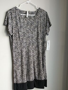NY Collection Black & White Printed Midi Dress with Solid Hem